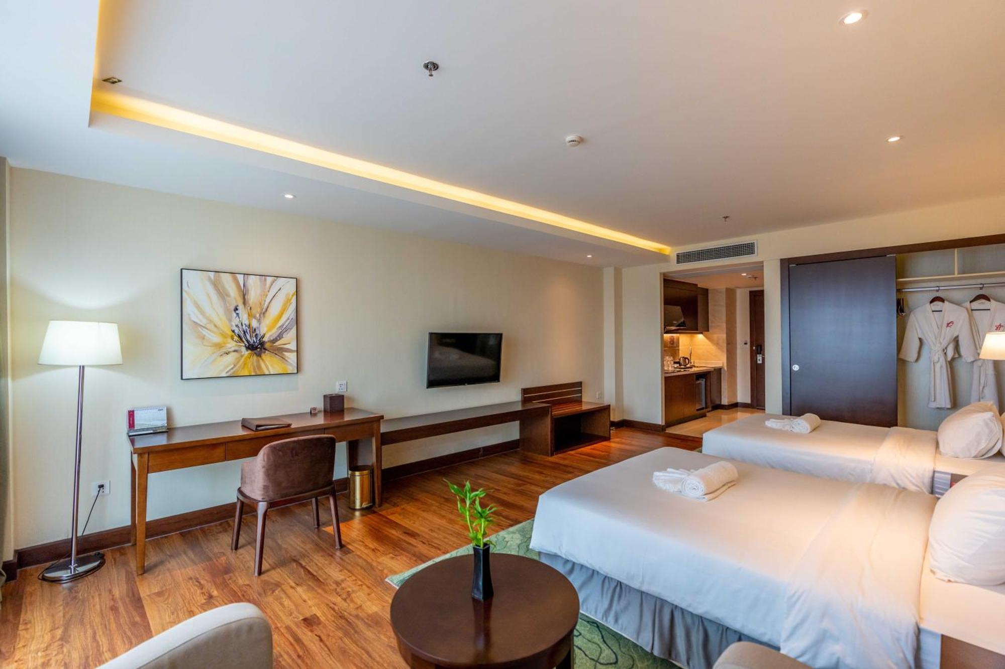 Olympia City Hotel By Dara Phnom Penh Exterior photo