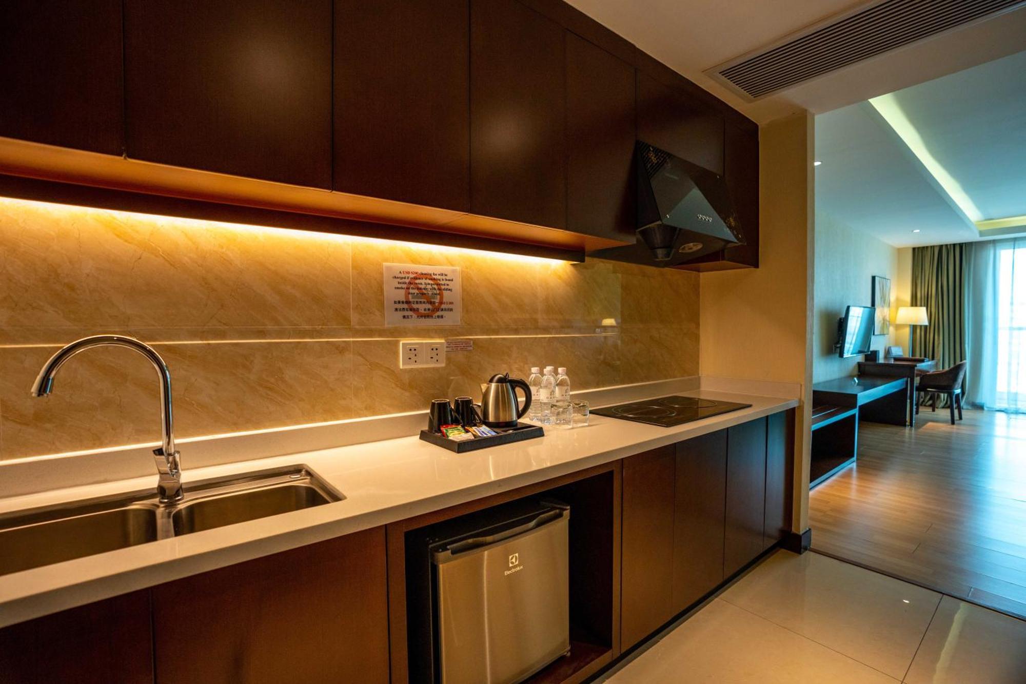 Olympia City Hotel By Dara Phnom Penh Exterior photo